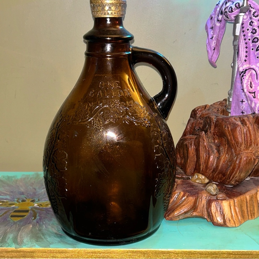 Vintage Seagrams Amber glass Jug